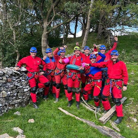 Old School House - Yorkshire Three Peaks Challenge Weathercote Eksteriør billede